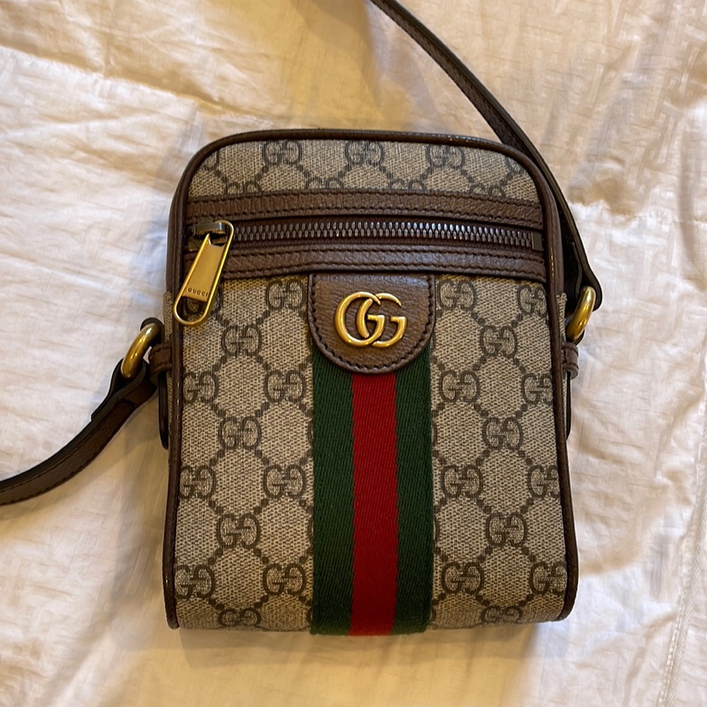 Brand new Gucci Ophidia GG shoulder bag